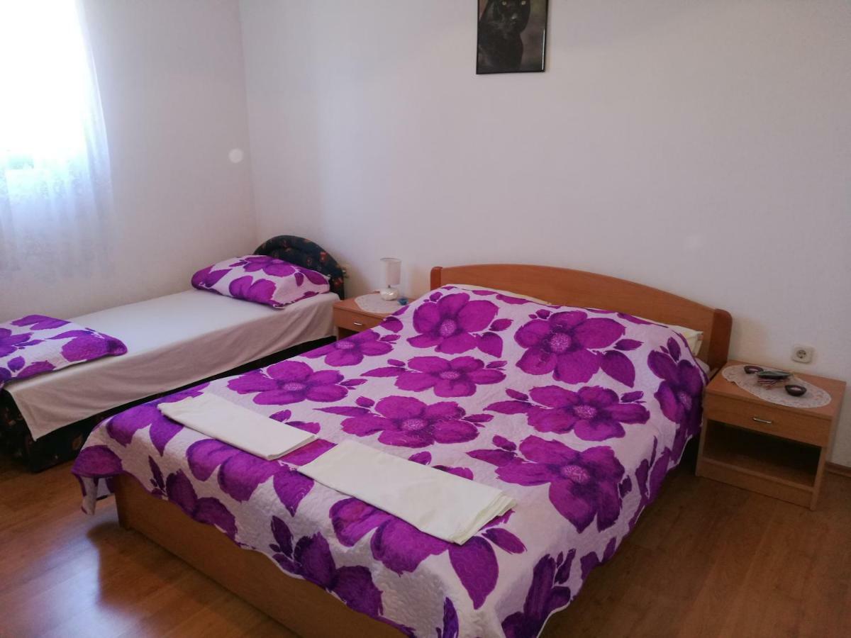 Apartman Ban Brodarica  Exteriör bild